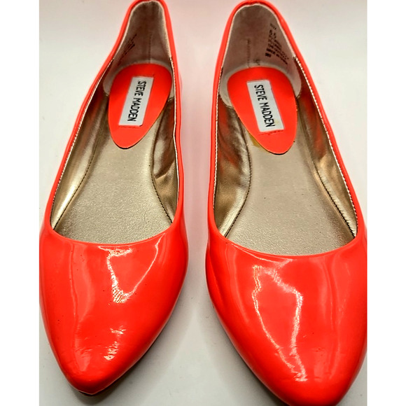 Ibiza Coral Pointed Toe Slip On Steve Madden Flats Size 6.5M Patent Leather EUC - Picture 2 of 8